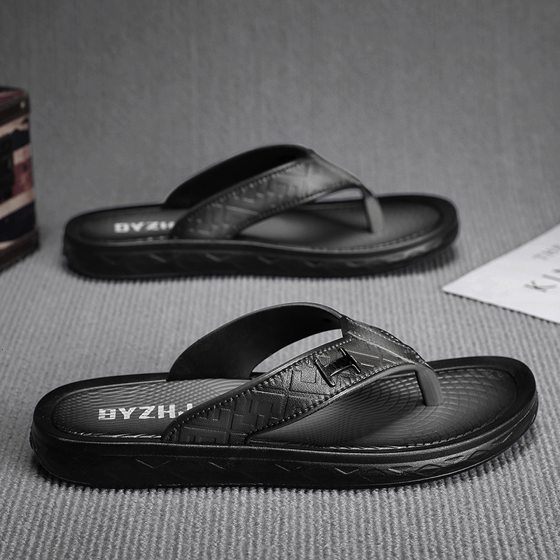 2025 New Designer Sandals Summer Outdoor Beach Men's Sandals Try Trendy Korean Version Personalized Herringbone Slippers