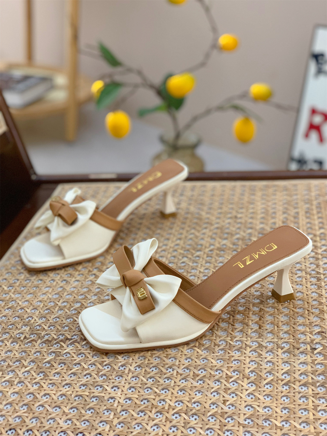Free shipping slippers women sandals fashion lightweight comfortable bow tie mid heeled shoes beige black