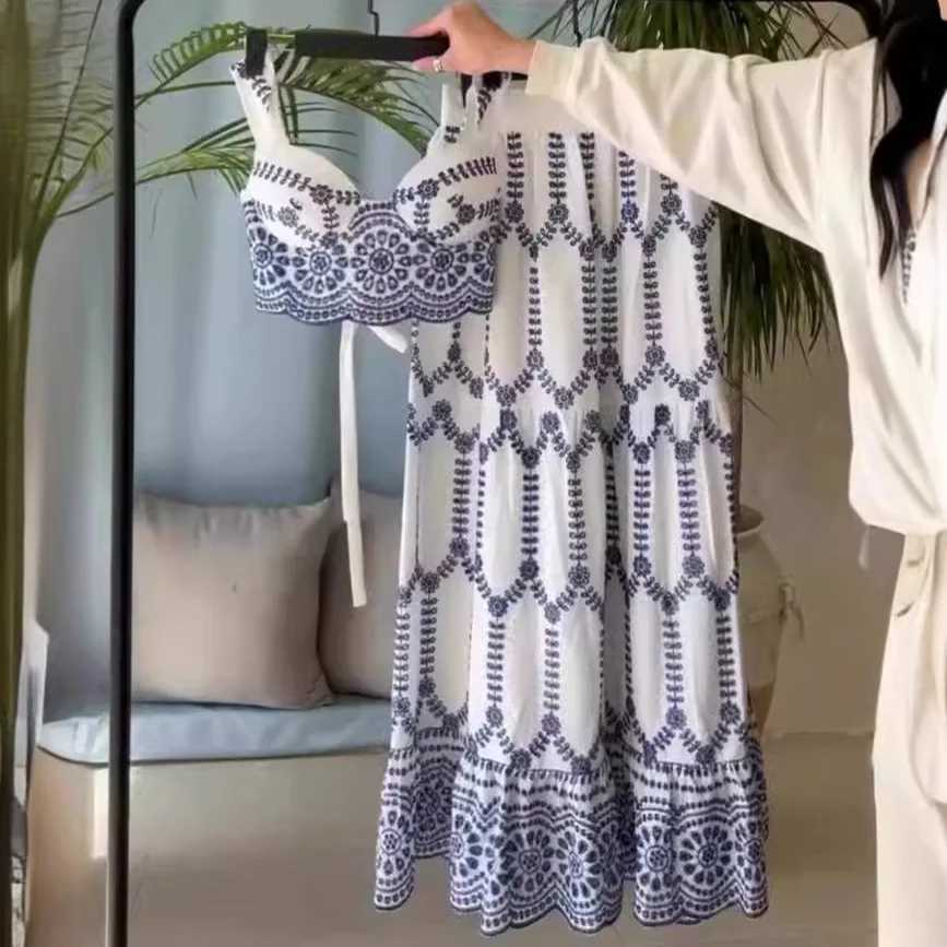 Two Piece Dress Half leather two-piece womens clothing 2025 summer new sexy printed shoulder strap bra and long Dr womens clothing set Y250315ELE1