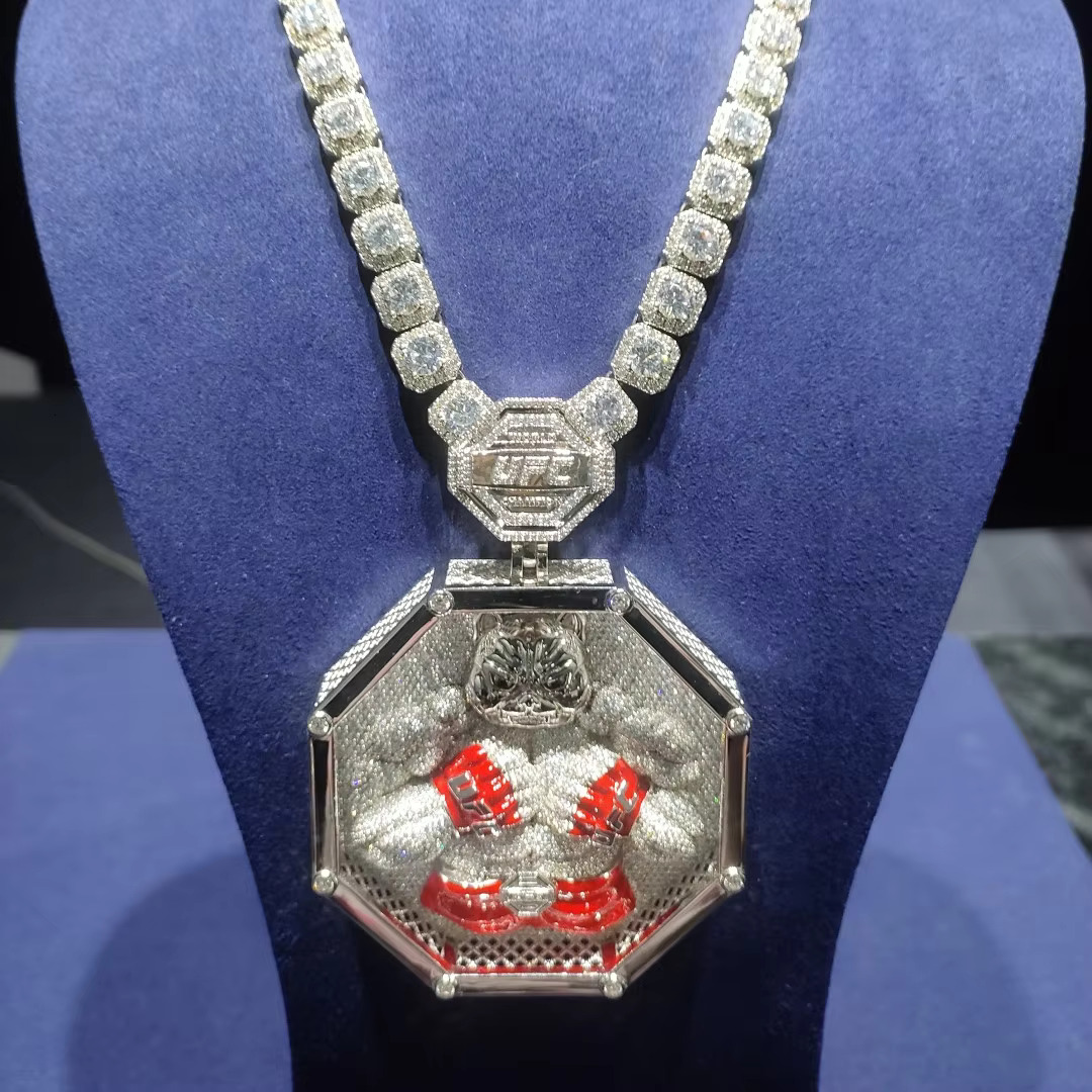 Silver 925 Moissanite Pendant Manufacturer Pendant Necklace for Men Ice Out Hip Hop Jewelry Custom Pendant Necklace