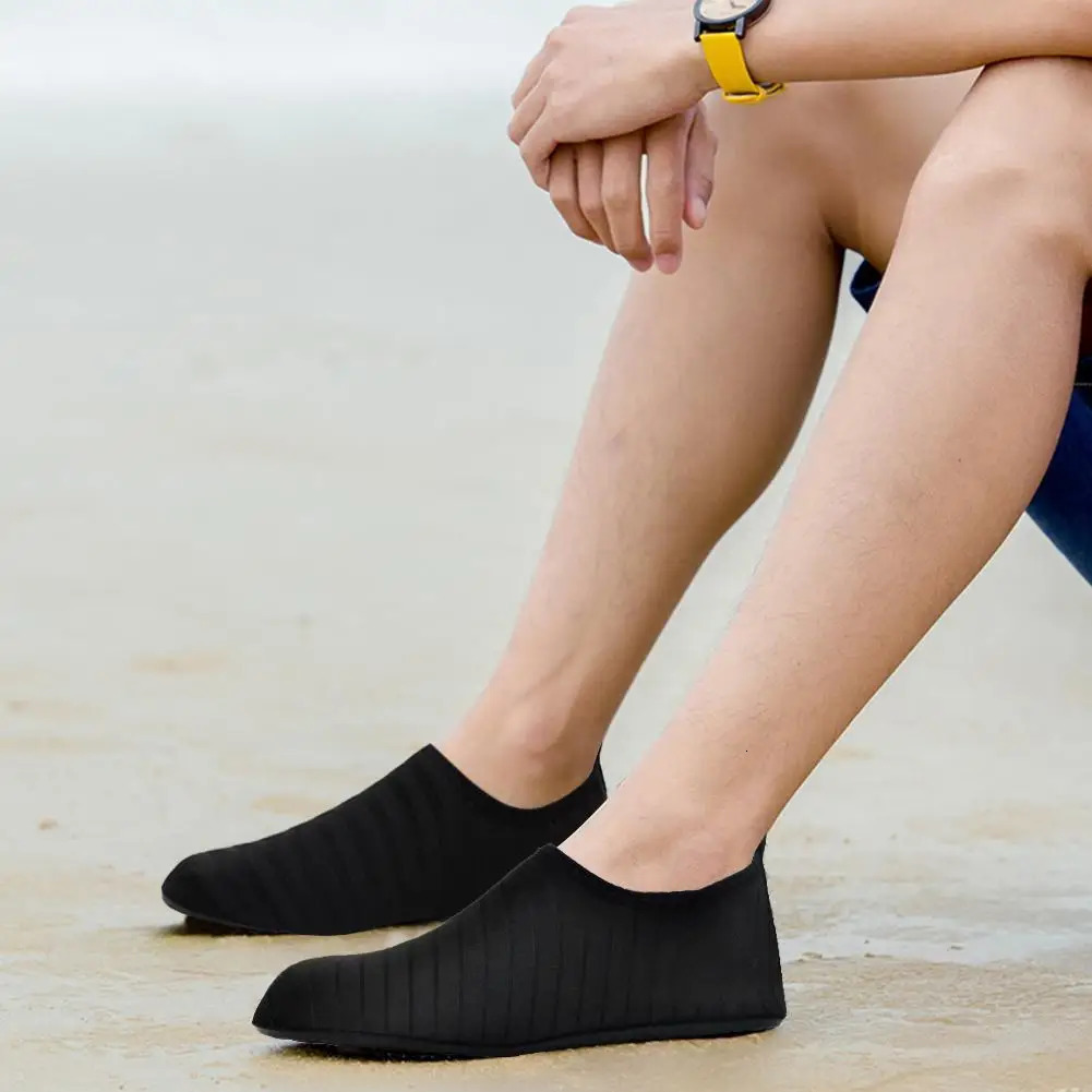 Summer Water Barefoot Shoes Adults Diving Pool Soft Beach Socks Sneakers M3XL 250304