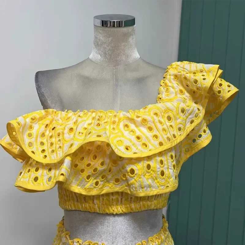 Two Piece Dress New summer holiday 2-piece sexy womens shoulder embroidered pleated hollow cotton short top+cake mini ski suit Y250315O7NZ