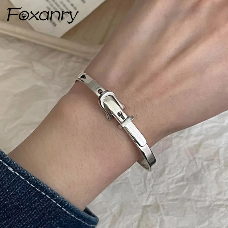 Foxary Silver Color Belt Geometric Bracelet Suitable for Female Couples Fashion Retro Creative n Personalized Birthday Jewelry Gifts 250313