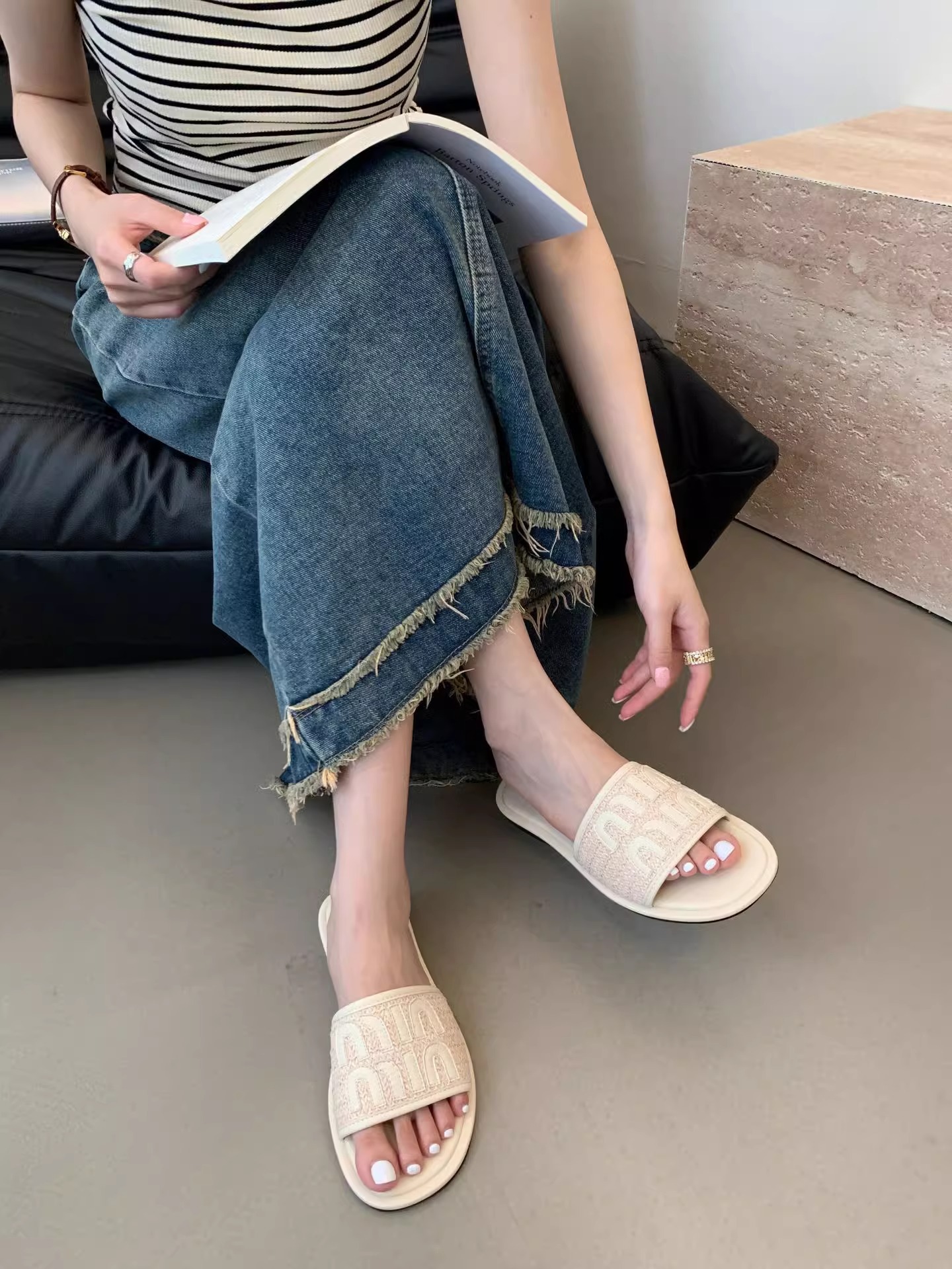 Free shipping new sandals women slippers daily travel outdoor comfortable casual shoes black beige brown