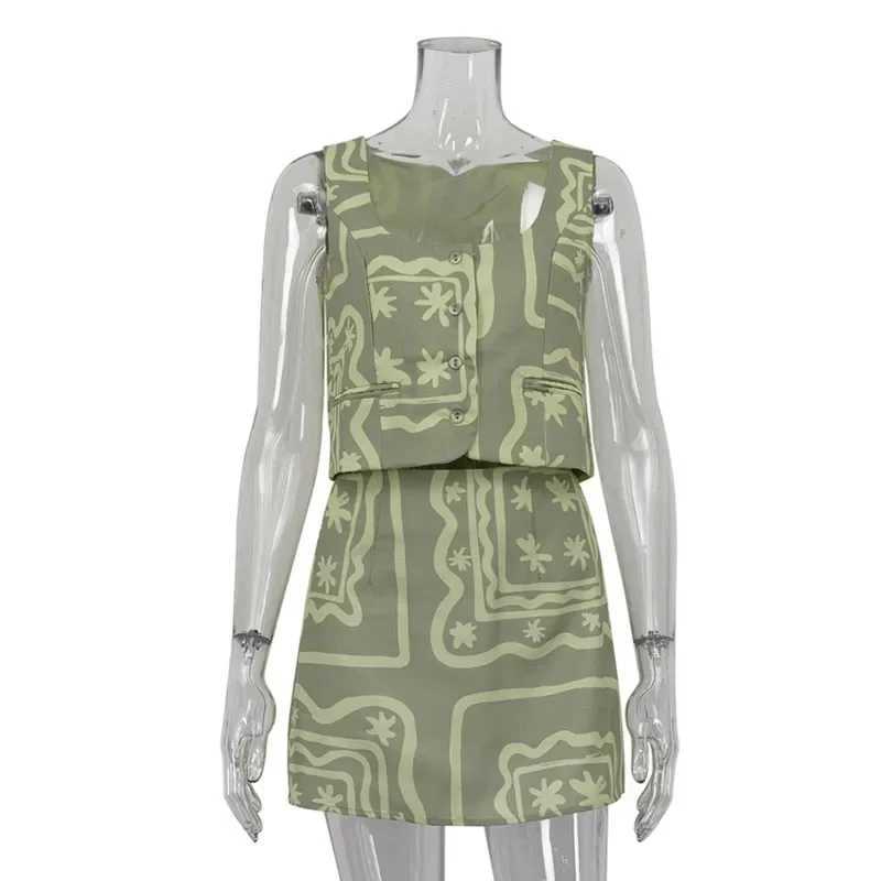 Two Piece Dress 2025 Summer New Tank Top Printed Set Womens Summer Two piece Set Short Skirt Simple Casual Womens Club Clothing Y250315QZXV