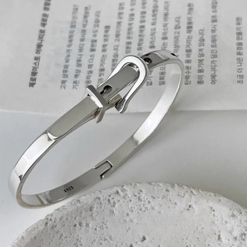 Foxary Silver Color Belt Geometric Bracelet Suitable for Female Couples Fashion Retro Creative n Personalized Birthday Jewelry Gifts 250313