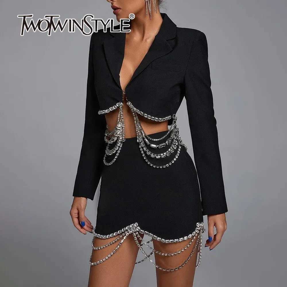 Two Piece Dress TWOTWINSTYLE Spliced Diamonds Two Piece Sets For Women Lapel Long Slve Tops High Waist Skirt Sexy Set Female Fashion Clothing Y250315D
