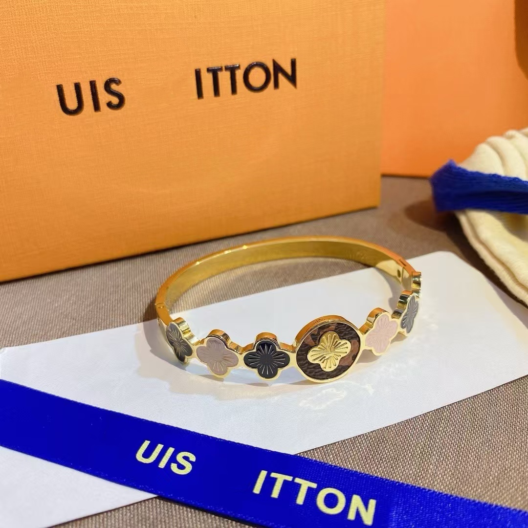 Fashion Style bracelet designer bracelet Women Bangle Luxury Jewelry 18K Gold Plated Stainless steel Wedding LVVV bracelet Gift Bangles