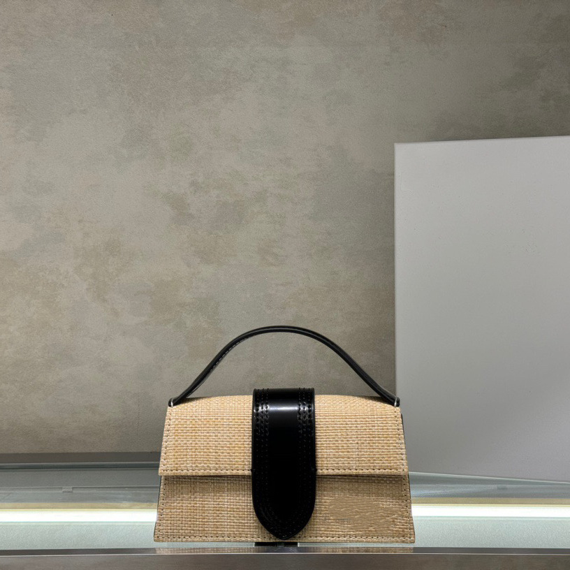 2024 Winter New Simple Straw Woven Casual Versatile Small Square Bag, Niche Design, Single Shoulder Crossbody Handheld Women's Bag