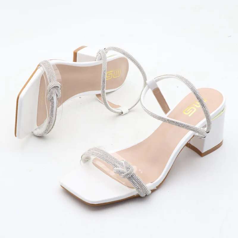 Glitter Slides Big Size Slippers Casual Square Heel High-Heeled Shoes Lady Low Slipers Women Black Sandals Jelly Block Fl