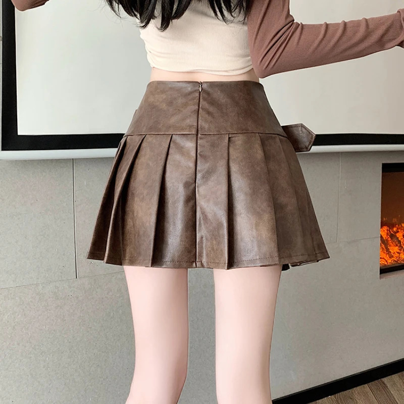 Womens Gothic Aline Pleated Leather Mini Skirt Y2k Punk Shorts Skirts Harajuku Korean Emo 2000s Vintage Clothes Summer 250312