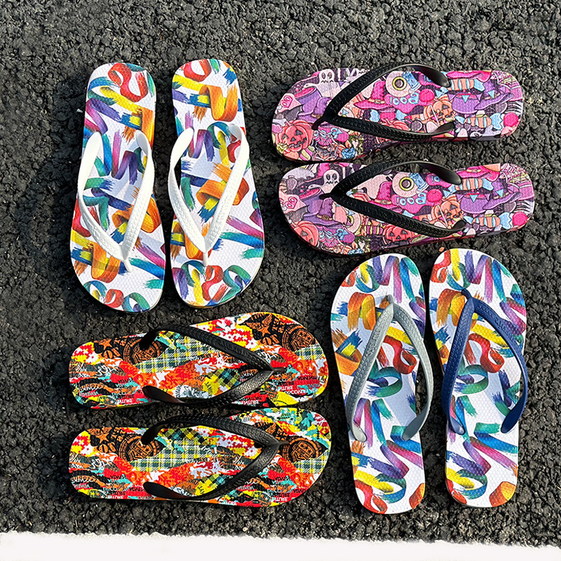 2025 New Designer Sandals Herringbone Slippers For Spring And Summer Outdoor Sports Slippers Indoor Feeling Of Stepping Feces Soft Soled Men Clip On T