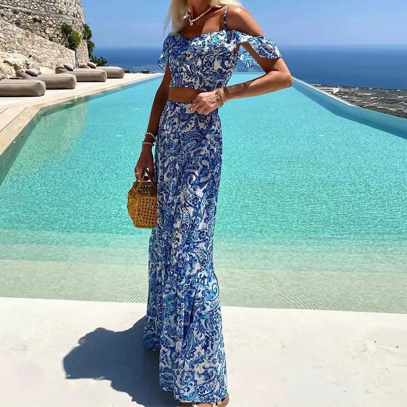 Two Piece Dress Bohemian Printed Strap Bra Shoulder Top and High Waist Long Leather Set for Womens Elegant Vacation Two Piece Dress Set Y250315CEIG