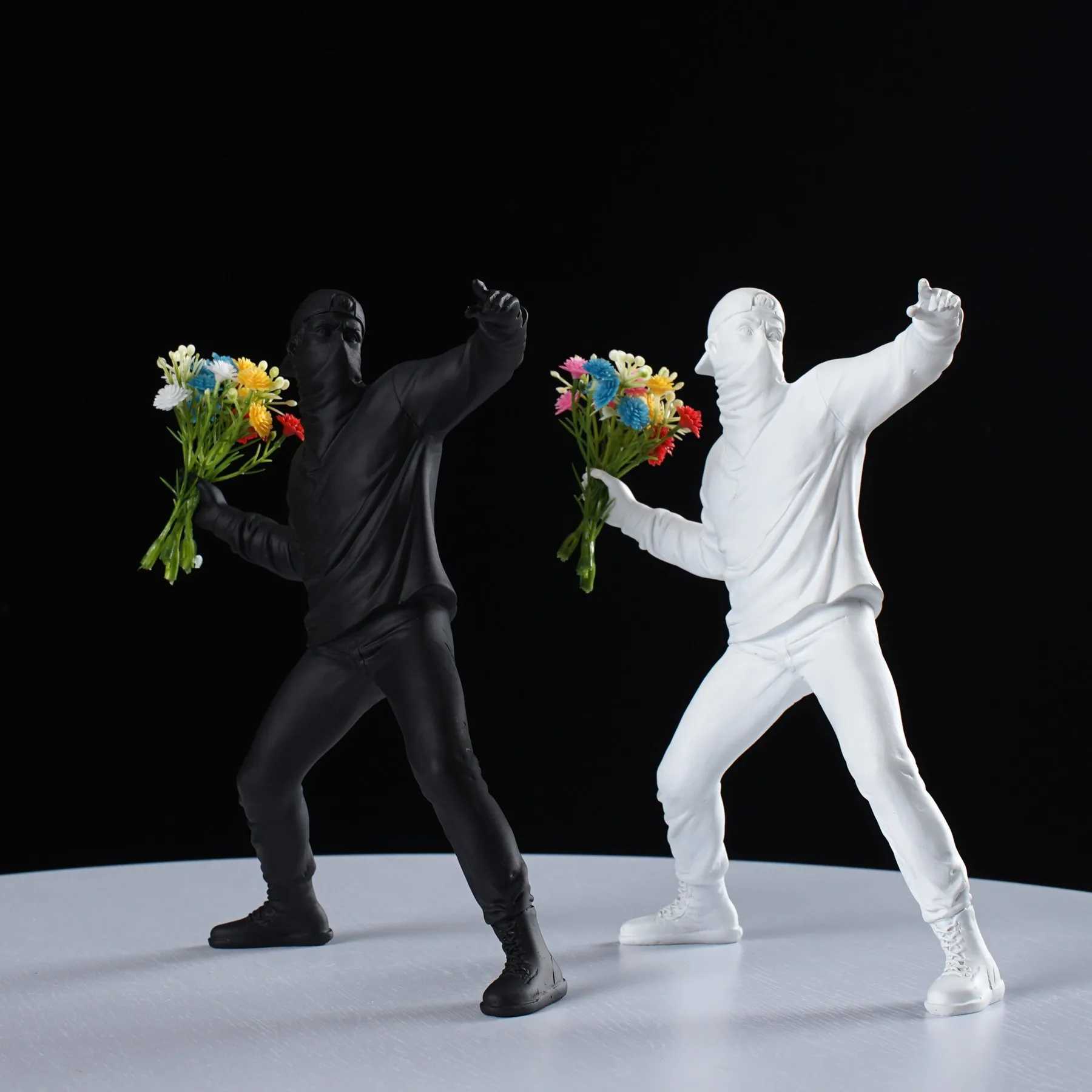 Vilead Banksy Sculpture Collection Flower Throwing Statue Pop Art Modern Balloon Girl Statue Office Home Decoration Street Y250315