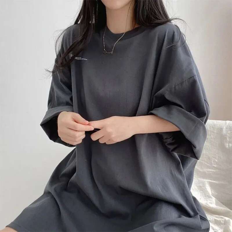 2025 New Women's Short sleeved T-shirt Designer Fashion Street Wear Women's O-neck Pullover Korean Women's Casual Loose T-shirt4