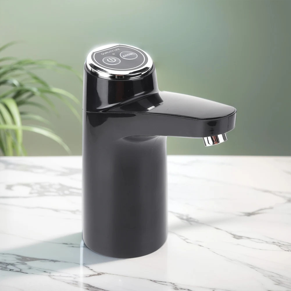 11L outdoor water tank with large capacity camping equipped faucet and USB charging electric pump distributor 250314