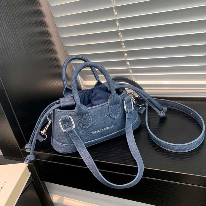 2025 new women's designer fashion trend handbag, youthful and cute crossbody bag, drawstring mini imitation denim2