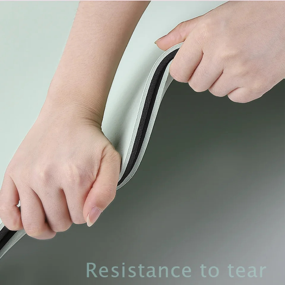 Environmentally friendly and odorless yoga mat used for fitness activities anti slip tear resistant insulated waterproof portable picnicking camping 2