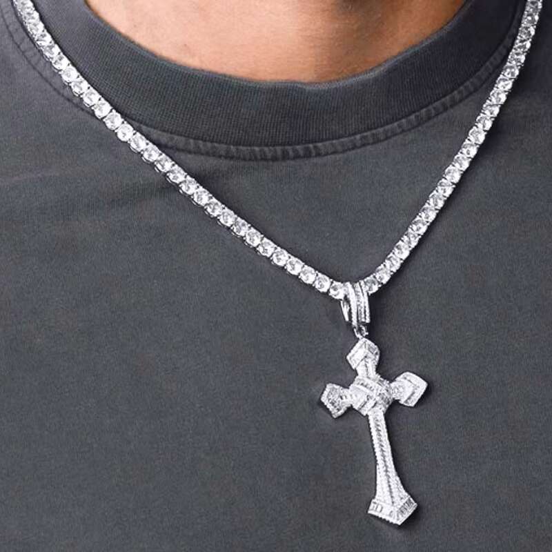 Hip hop GRA Bg D color stick moissanite pure sier dia tester wrapped in men's and women's cross pendant