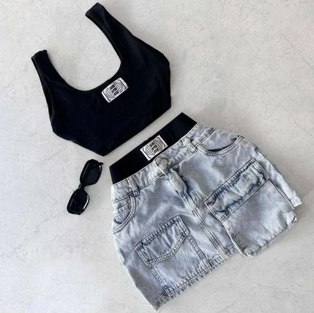 2025 New Vacation Retro Style American Women's Hot Leisure Set Designer Fashionable Summer Sexy Splicing Slim Fit Tank Top Waist Cowboy Skirt Two