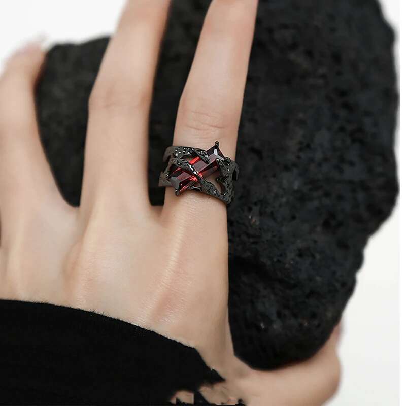 2025 model 2023 New Punk Black Rings Thorns Vine Twine Red Rhies Hollow Unsex Couple Finger Ring Women Men Jewelry Gift
