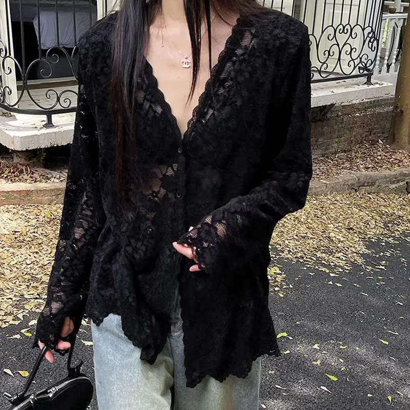 Fashionable hollow lace jacket womens bottom shirt high-end long sleeved shirt for summer and autumn sweet and spicy top V-neck 250311