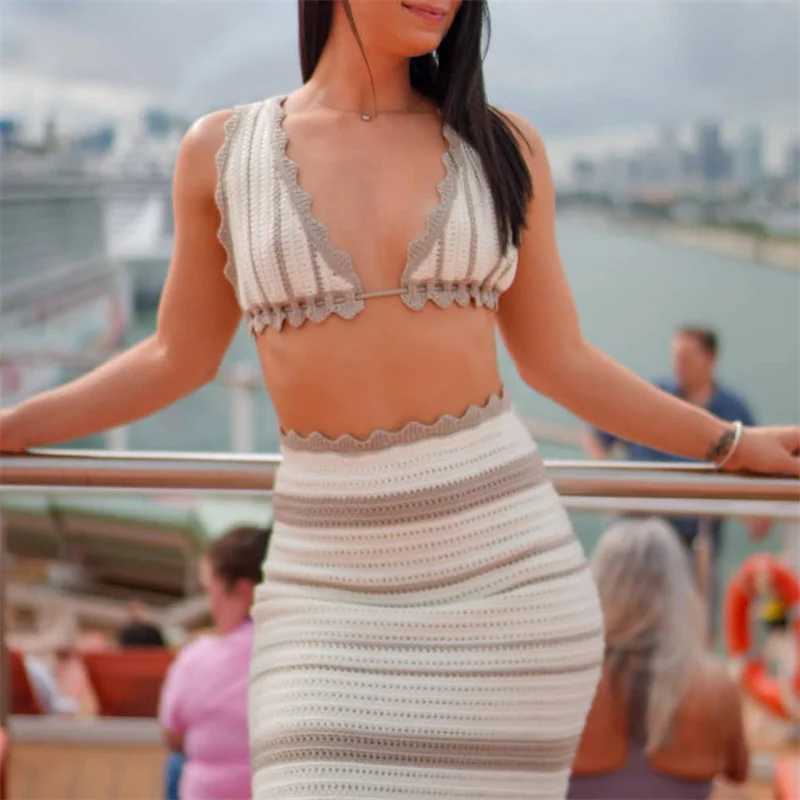 Two Piece Dress Lamuusaa Vacation Set Womens 2025 Stripe Printed Slvel Crop Top and Waist Long Tight Beach Suit Two Piece Set Y25031535IK