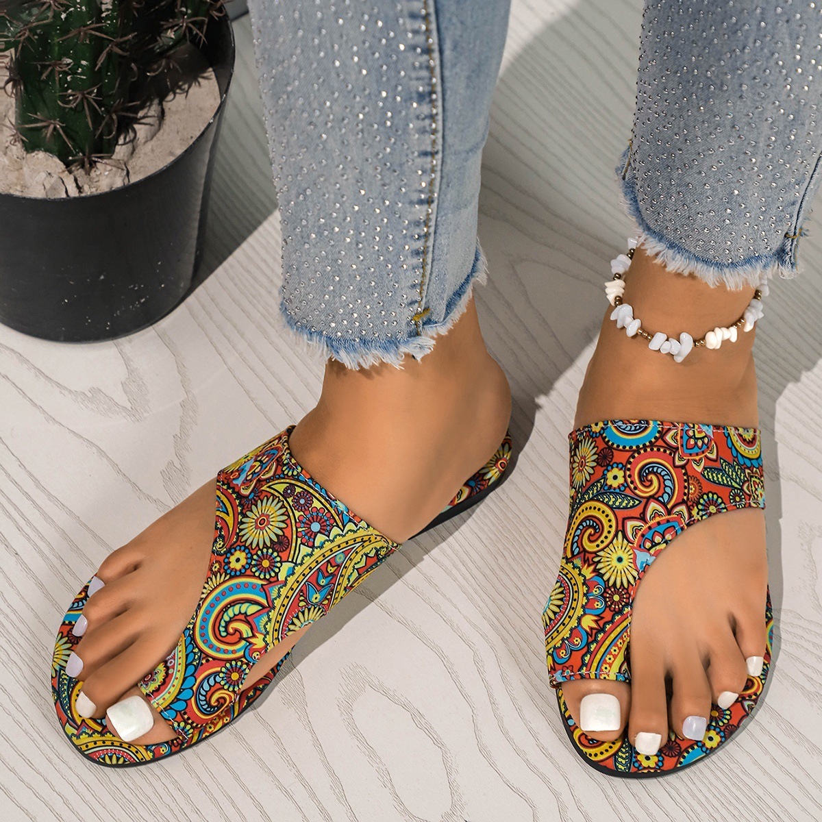 Large Size Ethnic For Women 2025 New Designer Sandals Summer New Flat Bottomed Printed Toe Set Roman Style Cool Slippers