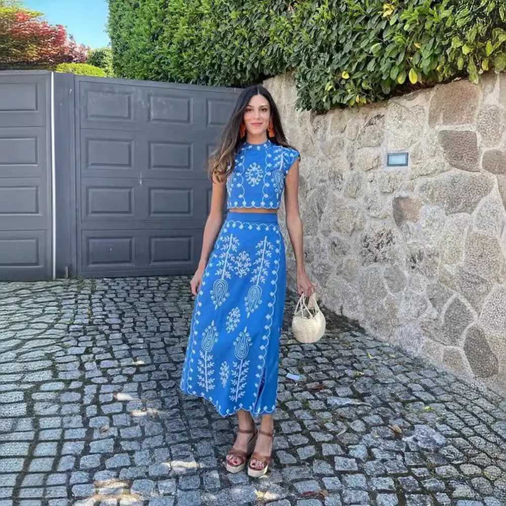 Two Piece Dress Cotton and linen printed top two-piece set for women shoulder pads Slvel crop top lace top womens summer beach set Y250315W0WU