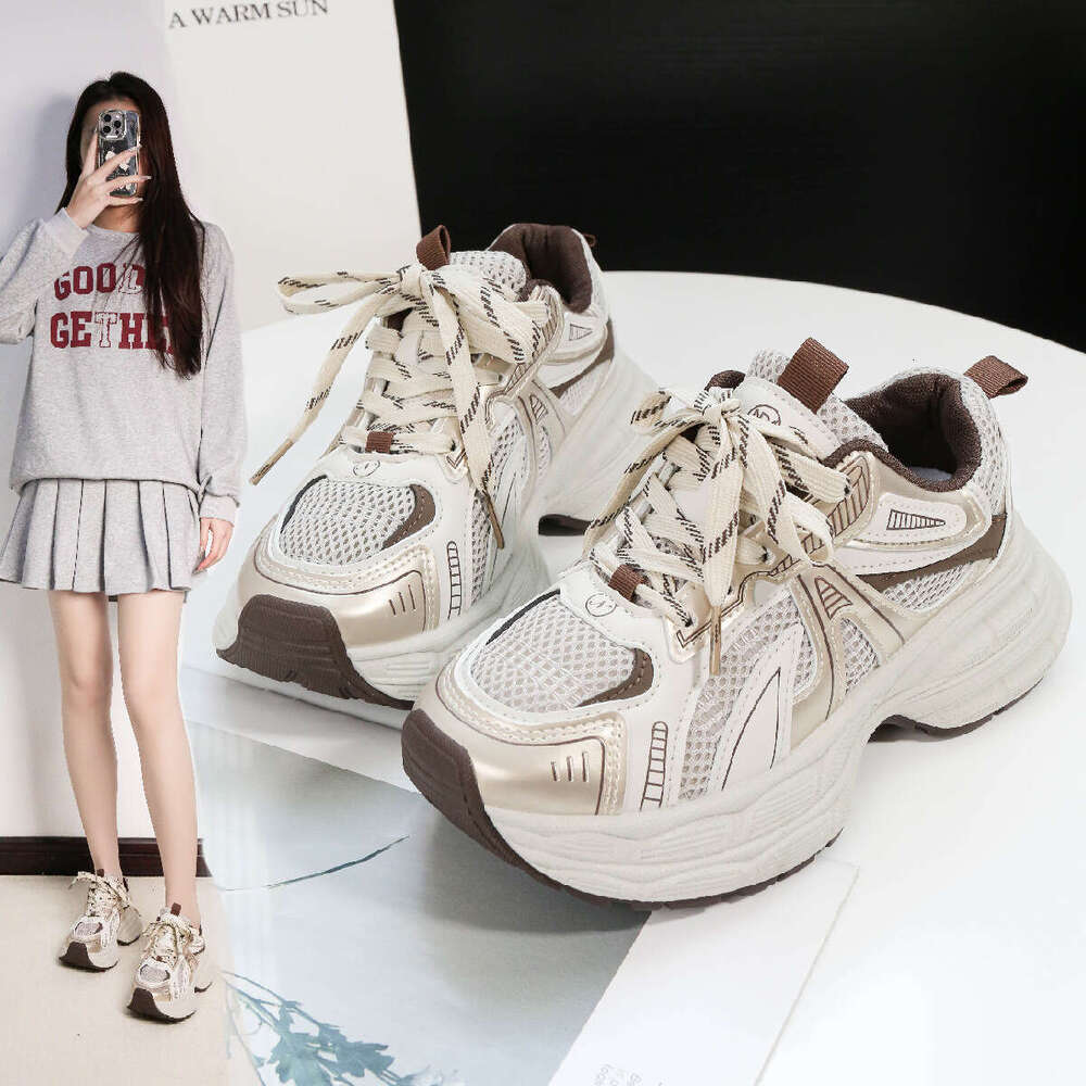 Women's 2025 spring new Korean version breathable sports in trendy student casual thick sole height increasing dad shoes women