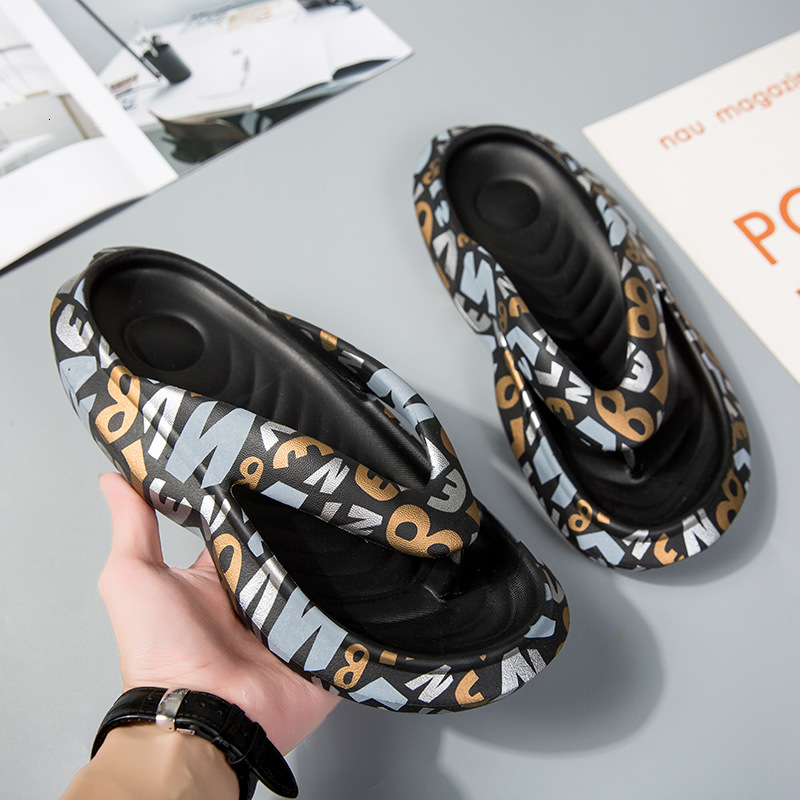 2025 New Designer Sandals Men's Thick Sole Herringbone For Women Wearing Graffiti Print On The Outside Clamping And Feet Feeling Cool Slippers La