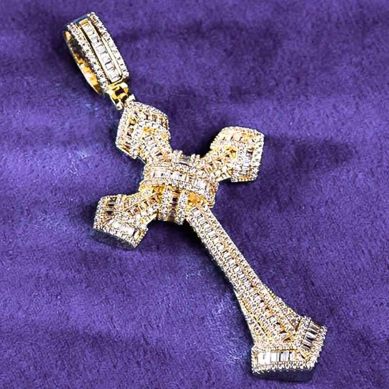Hip hop GRA Bg D color stick moissanite pure sier dia tester wrapped in men's and women's cross pendant