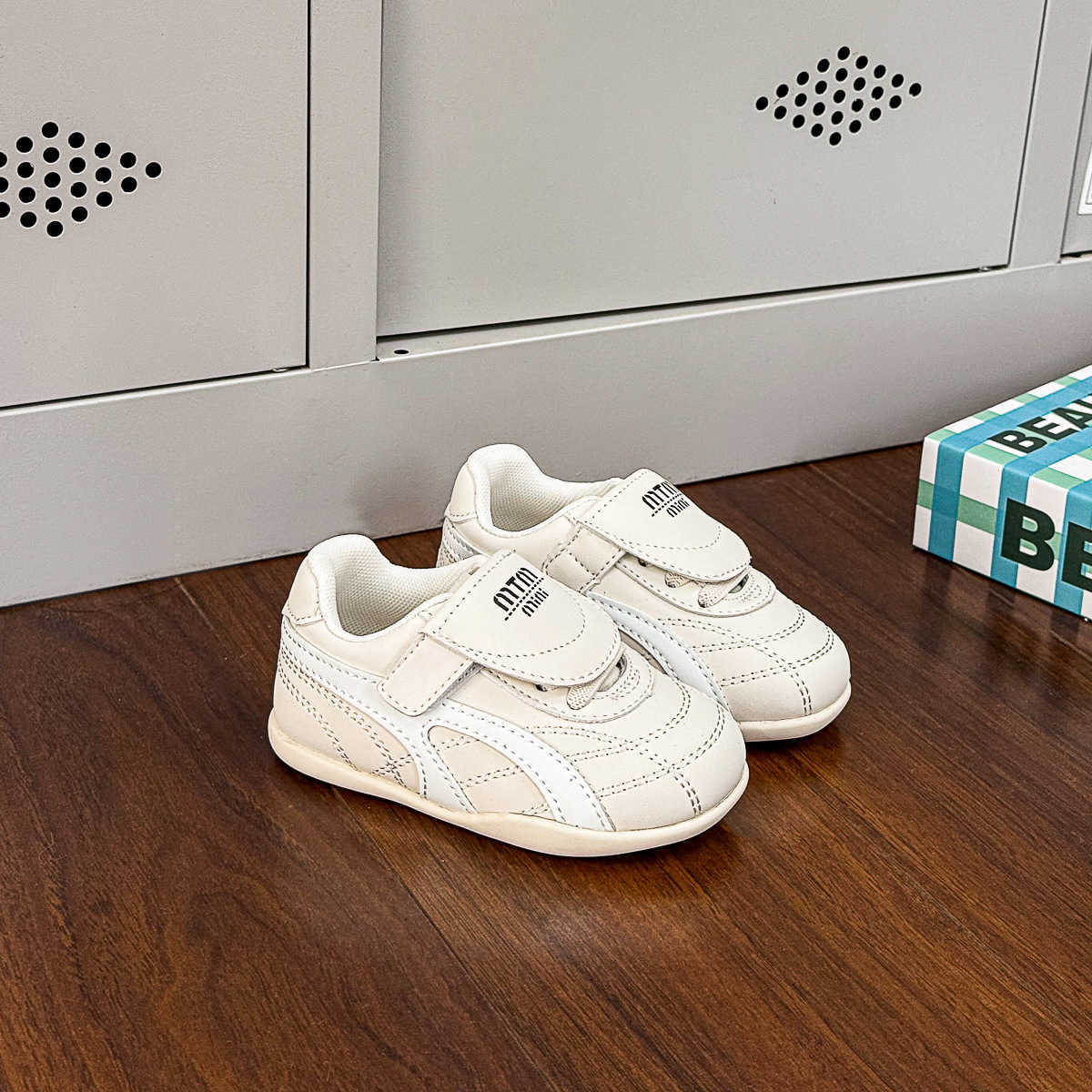 Athletic Outdoor Baby board shoes 2025 Spring and Autumn style childrens sports shoes flip up casual shoes for boys and girls baby soft soled walking 
