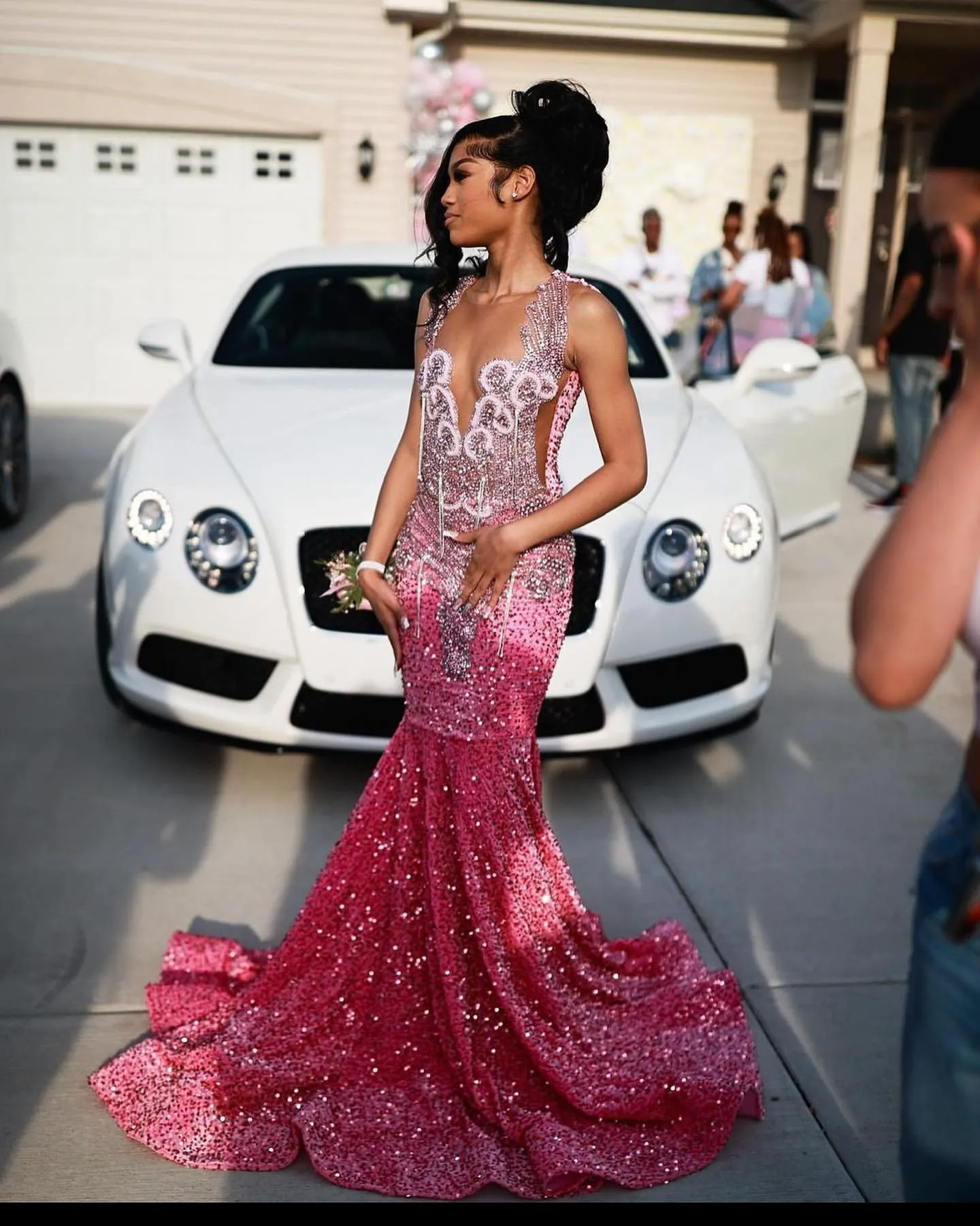 Pink Sequins Dust Mermaid Prom Dress Black Sheer Neck Beaded Evening Elegant African Formal Dresses For Women 2025