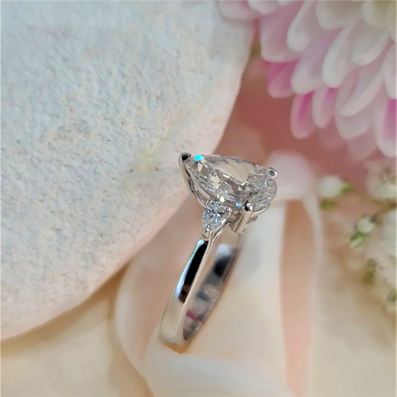 Jewelry 2.0 Ctw 3 Stone Pear Cut Lab Diamond Engagement Ring in 14K White Gold E VS1 Pear CVD Lab Grown Diamond IGI Certified Wedding Gold Ring