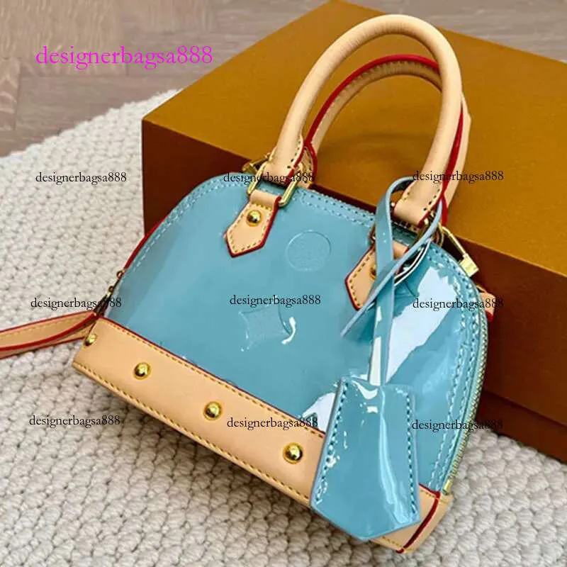 2025 High quality Luxurys Designers woman shell bag Handbag large Shopping Bags TOP Quality Totes Luxury Designer Bag sling bag Wallets Shoulder Bag beach bags