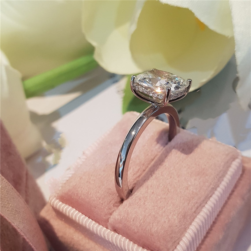 Elegant 3.0 CT Cushion Lab Diamond Engagement Ring with IGI Certification Hidden Halo for Weddings