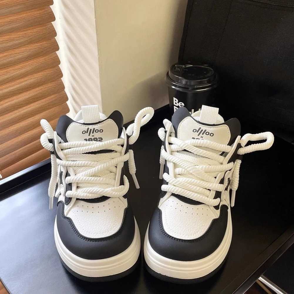 Star Walking Sneakers Y2K Platform Shoes Thick Sole Cfortable Running Shoes Ahetic Tennis Shoes for Outdoor Sports Y250318