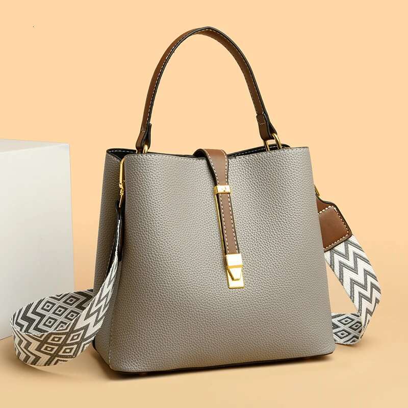 Genuine Brand Leather Tote And Purses Designer Shoulder Crossbody Handbags Sac Woman Casual Bucket Messenger Bags New
