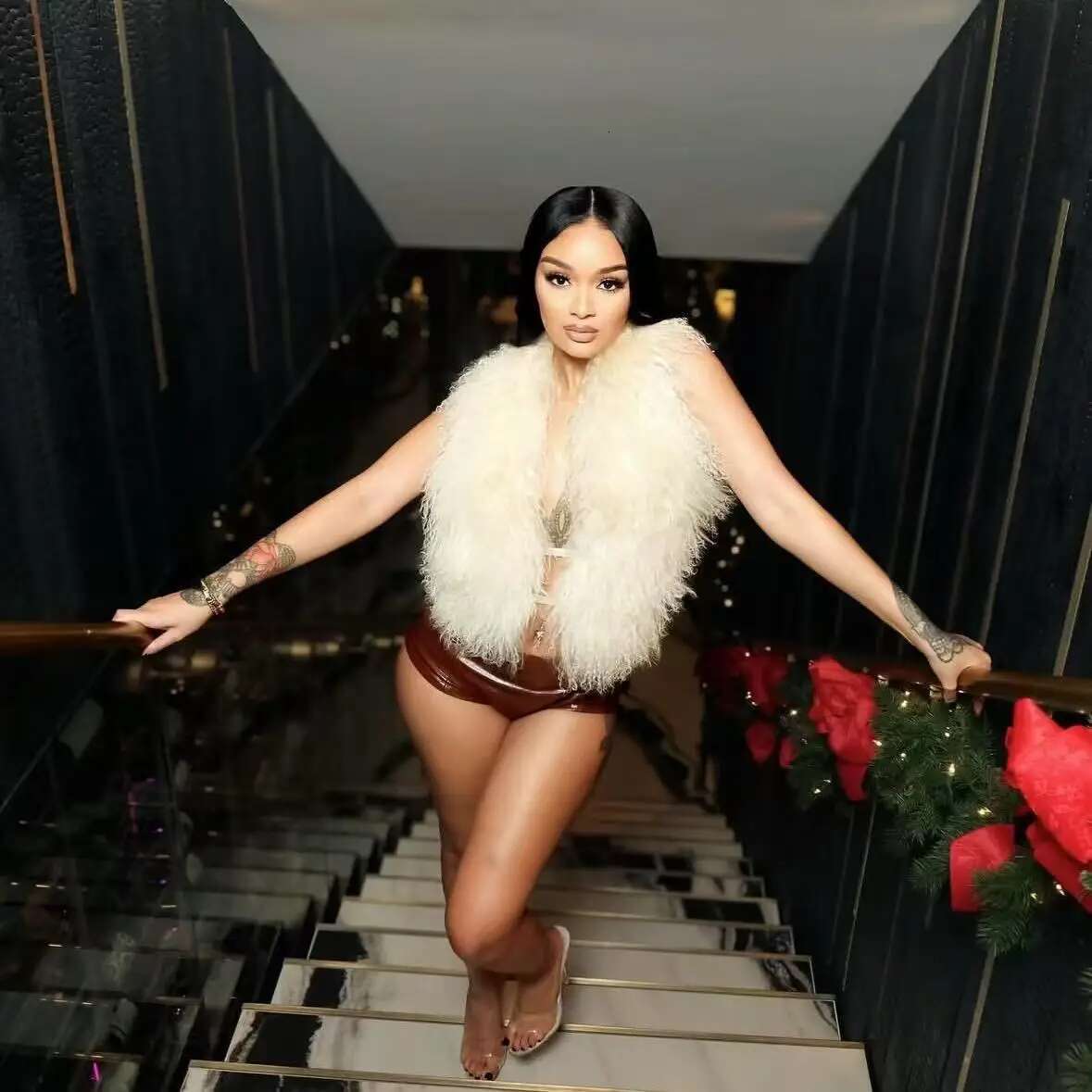Sexy Mongolian Fur Backless Lacing Vest Waistcoat Woman Fluffy Halter Crop Top High Street Nightclub Cardigan Outfits