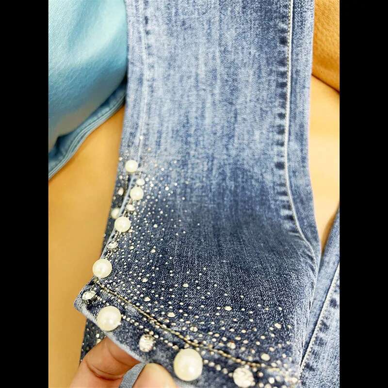 2025 New Women's Hot Diamond Beaded Split Jeans Designer Spring/Summer High Waist Slimming Bellbottom Pants Denim Pants5