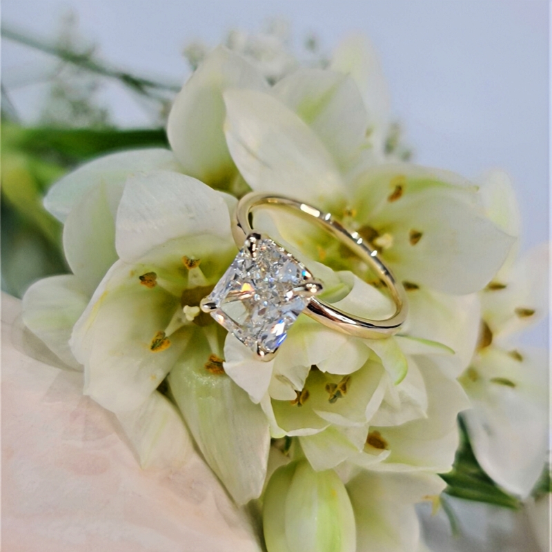 Jewelry 14K Yellow Gold Radiant Lab Grown Diamond Engagement Ring CVD Lab Grown E VS1 Radiant Cut Diamond Solitaire Promise Womens Gold Ring