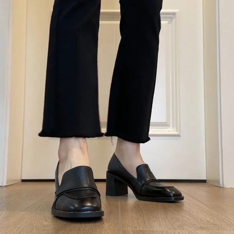 Vintage College Style Women Loafer Fashion Shallow Slip On Female Elegant Thick Heel Commuting Shoes 250317