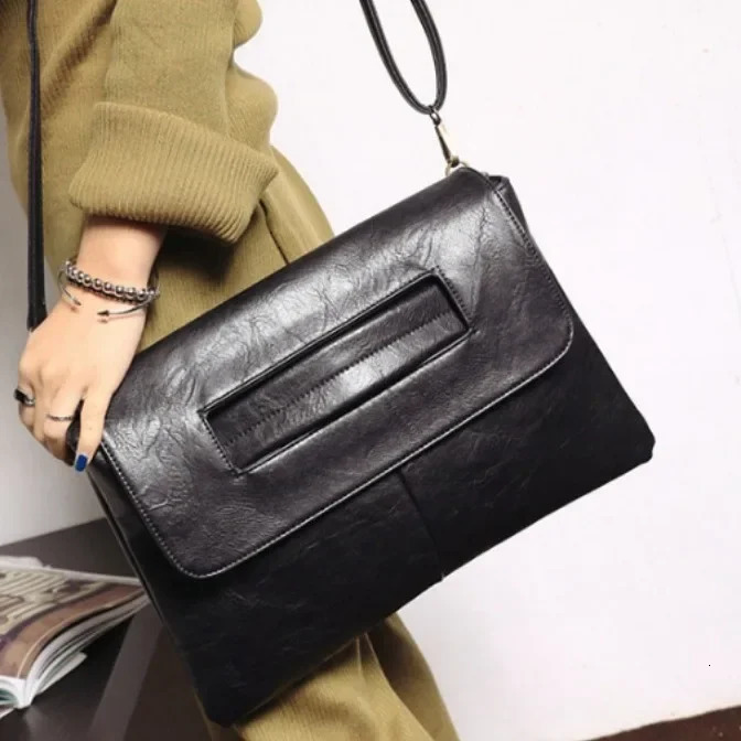 womens handbag Female bags womens fashion bags Womens Bag Trendy Bag with Large Crossbody Handheld Bag Letter 250311