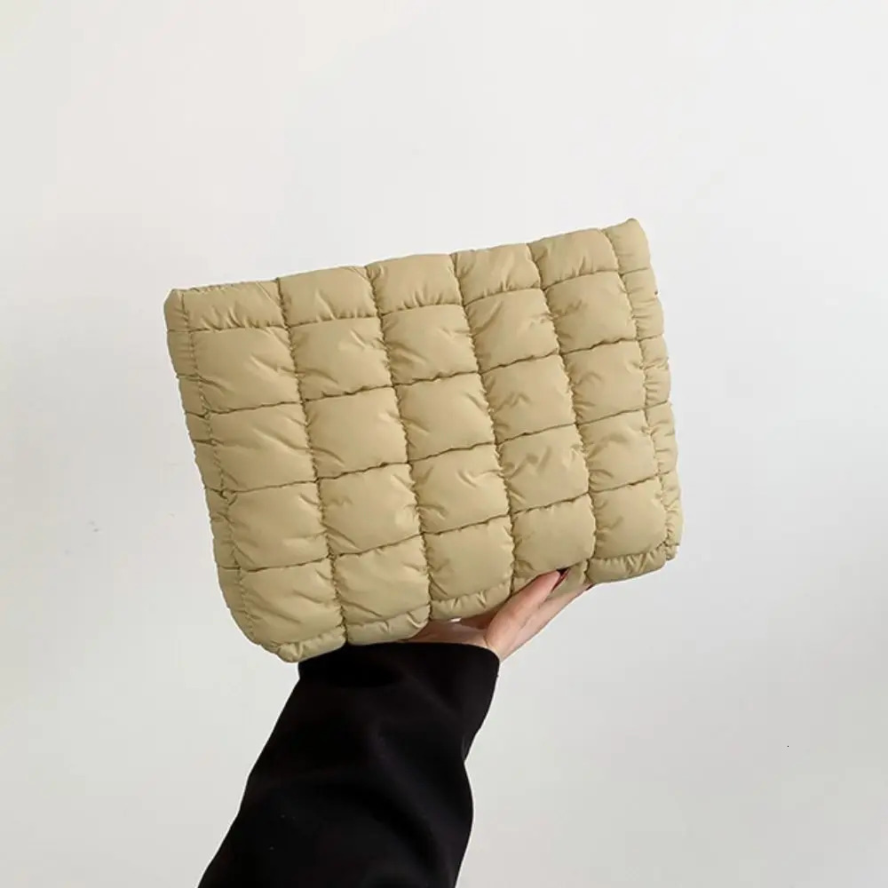 Fashion Puffy Quilted Padded Makeup Zipper Handbag Cotton Clutch Solid Color Storage Cosmetic Bag Lady