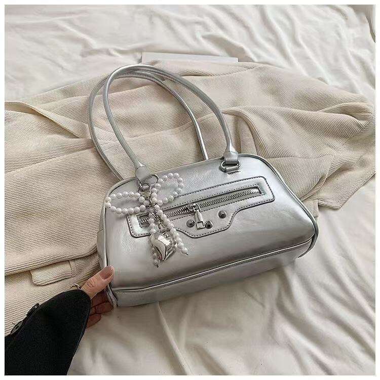 Women's Bow Pillow South Korea Xu Yunzhen's Needle Sickness Sister Same Style Bowg Underarm Bag 2025 New Casual Fashion Trendy Clothing