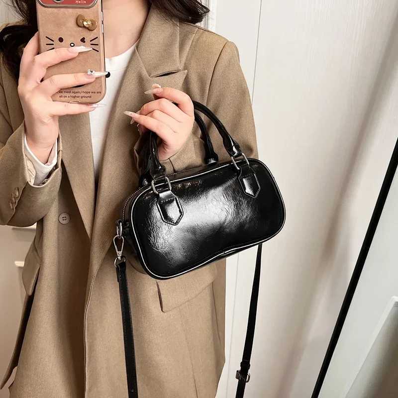 LEFTSIDE small PU leather white cross shaped bag suitable for Wen 2025 Y2K womens shoe bag female designer handbag and wallet Y250321