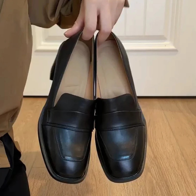 Vintage College Style Women Loafer Fashion Shallow Slip On Female Elegant Thick Heel Commuting Shoes 250317