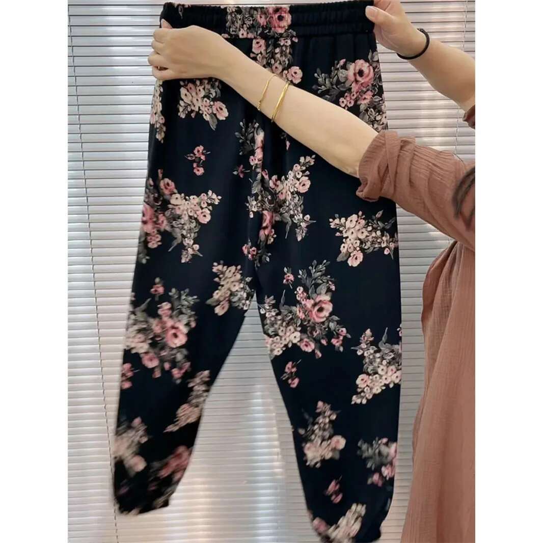 2025 New Spring/Summer New Quick drying Ice Silk Designer Women's Thin Harem Loose Elastic Waist Beam Leg Sports Pants Fashion Wild Pants5