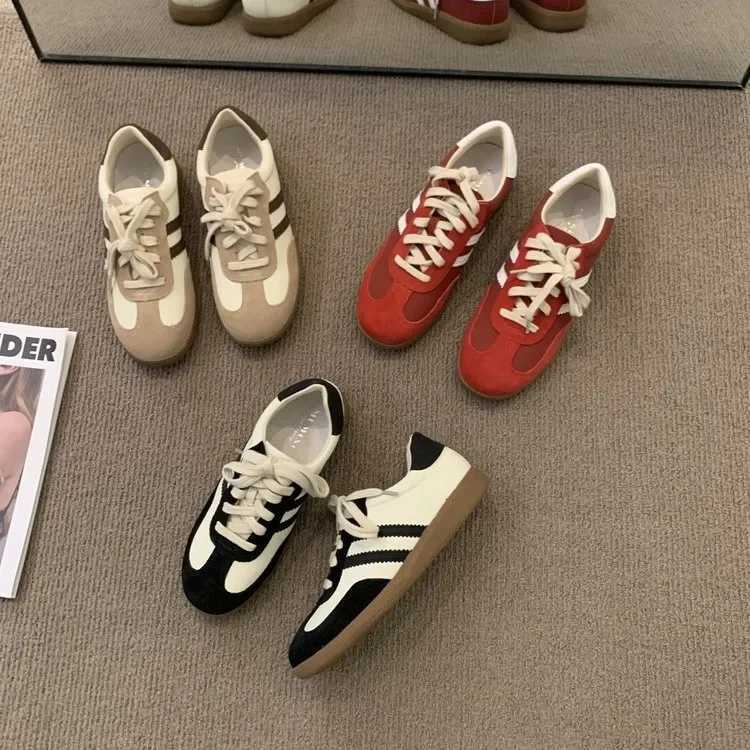 Women Casual Shoes Fashion Outdoor Sports Running Shoes Light Luxury Sneakers Breathable Walking Shoes Mesh Women Vulcanize ShoeC250222